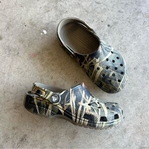 CROCS Boys Classic Realtree Edge Clogs Size 1 Camo